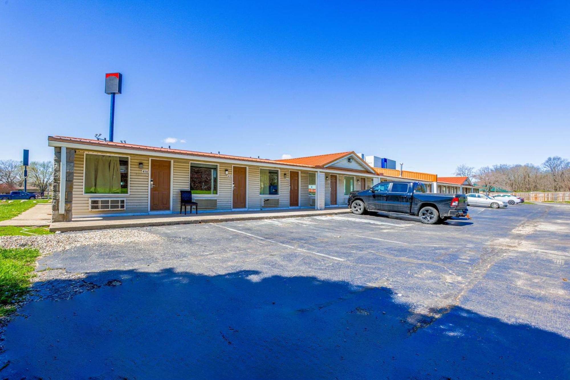 Cozy Garden Inn By Oyo Hwy 40 Richmond Exterior foto